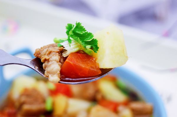 番茄牛肉炖土豆