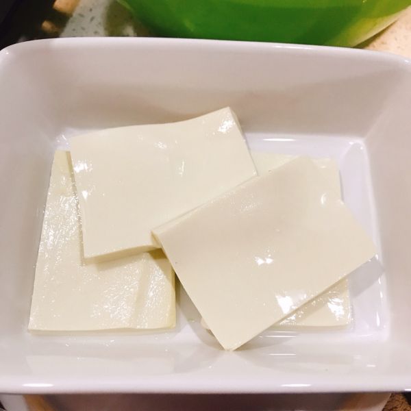 西兰花豆腐虾仁奶香蒸蛋