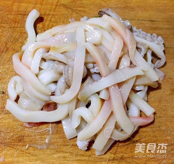 彩椒爆鱿条的做法