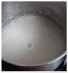 菜心香菇滑鸡粥