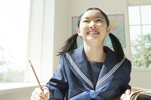 Kr m it's go Back To School连词成句