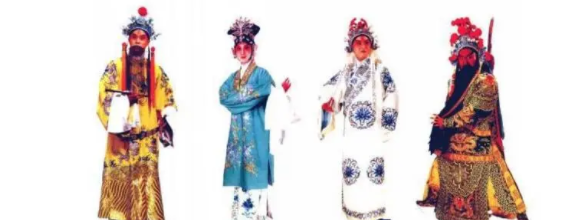 京剧中男性服装蟒袍上的动物是什么
