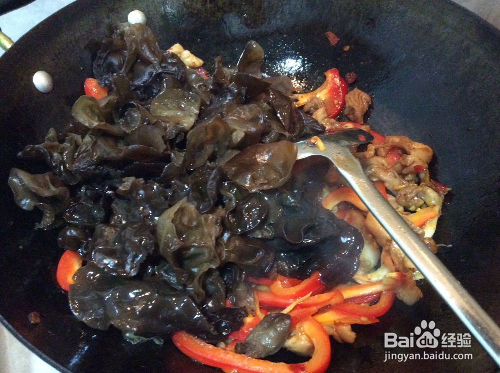 木耳甜椒鸡丝的做法