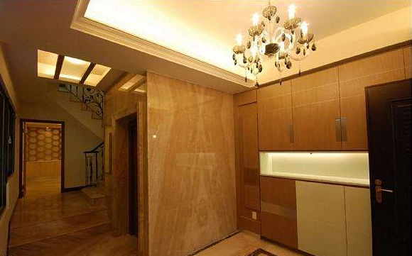 装潢跟装璜有什么区别吗