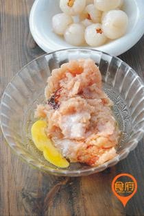 美食分享荔枝鸡球的做法——食府网分享