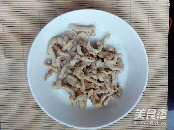 酱香肉丝炒米粉