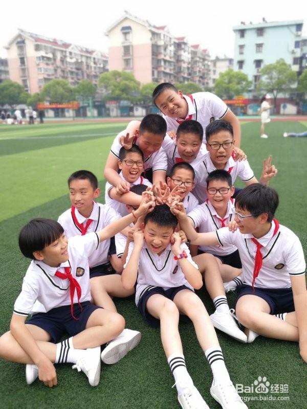 小学拍毕业照怎么发通知范文