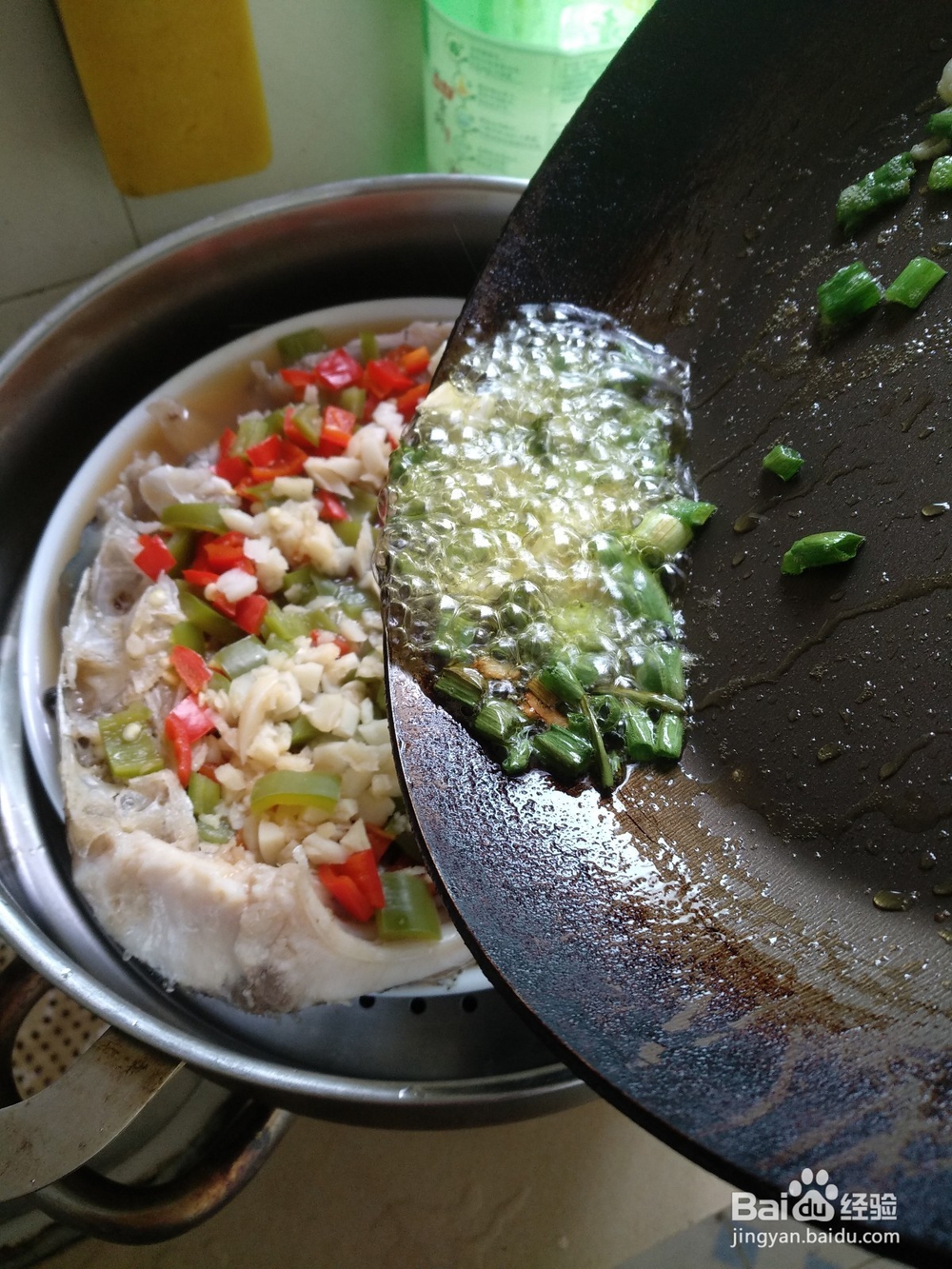 健康美味的私房创意青红双椒剁椒大头鱼鱼头做法