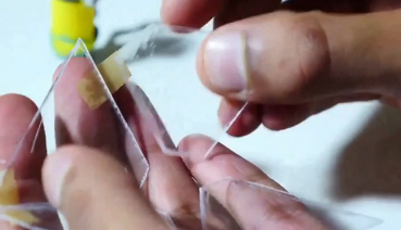 如何用智能手机制作全息投影