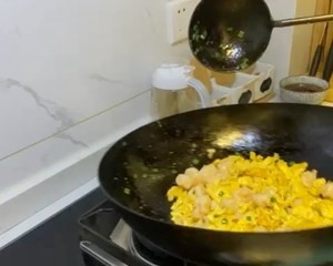 虾仁炒蛋的做法