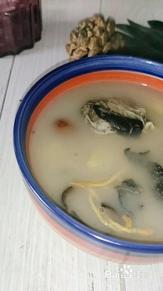 美味虫草乌鸡汤
