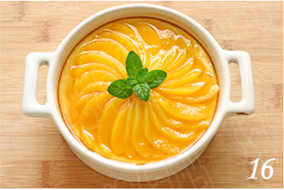 焦糖黄桃烤布蕾