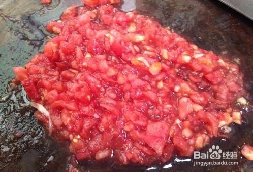 厨房挑战之荤菜茄汁西葫芦猪肉饼怎么做?