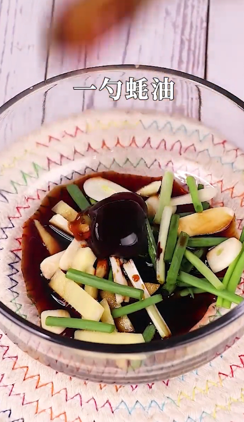 红烧鲫鱼怎么做？