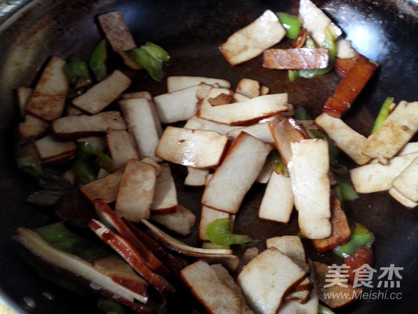 培根豆腐干炒尖椒