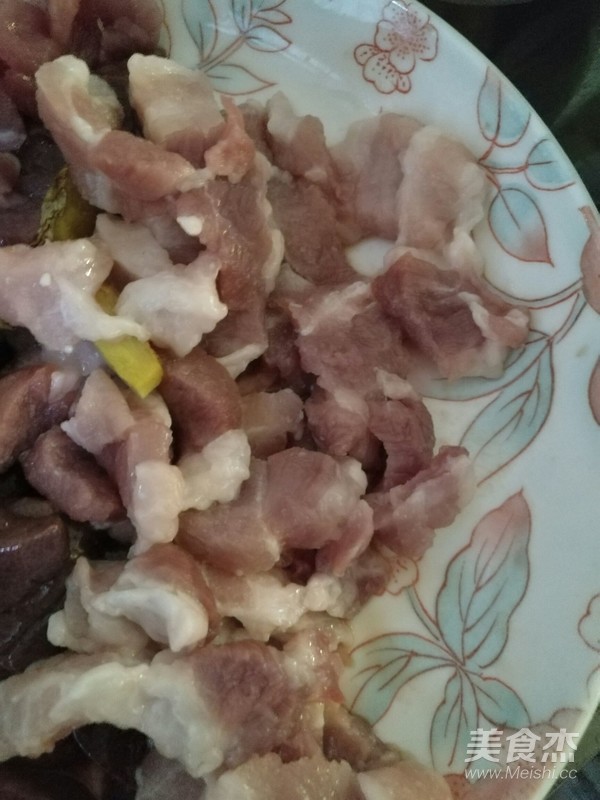 辣椒炒肉的做法