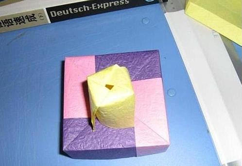 一种超美玫瑰花的折法