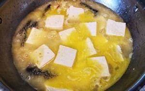 手把手教你一道夏季开胃快手菜：酸汤豆腐沸腾鱼