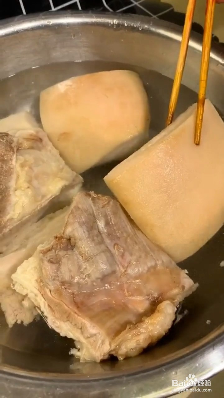 如何自制美味的梅菜扣肉