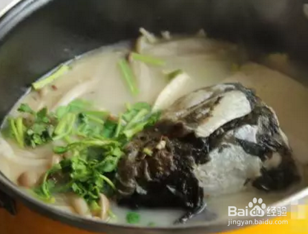 不一样的麻 辣 鱼 头 锅