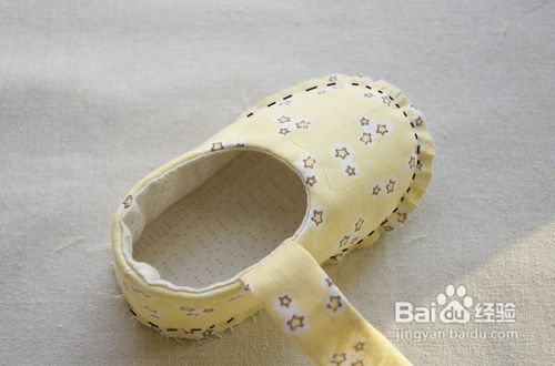 怎样DIY粉嫩宝宝鞋