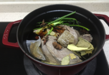 美味简易卤牛腱