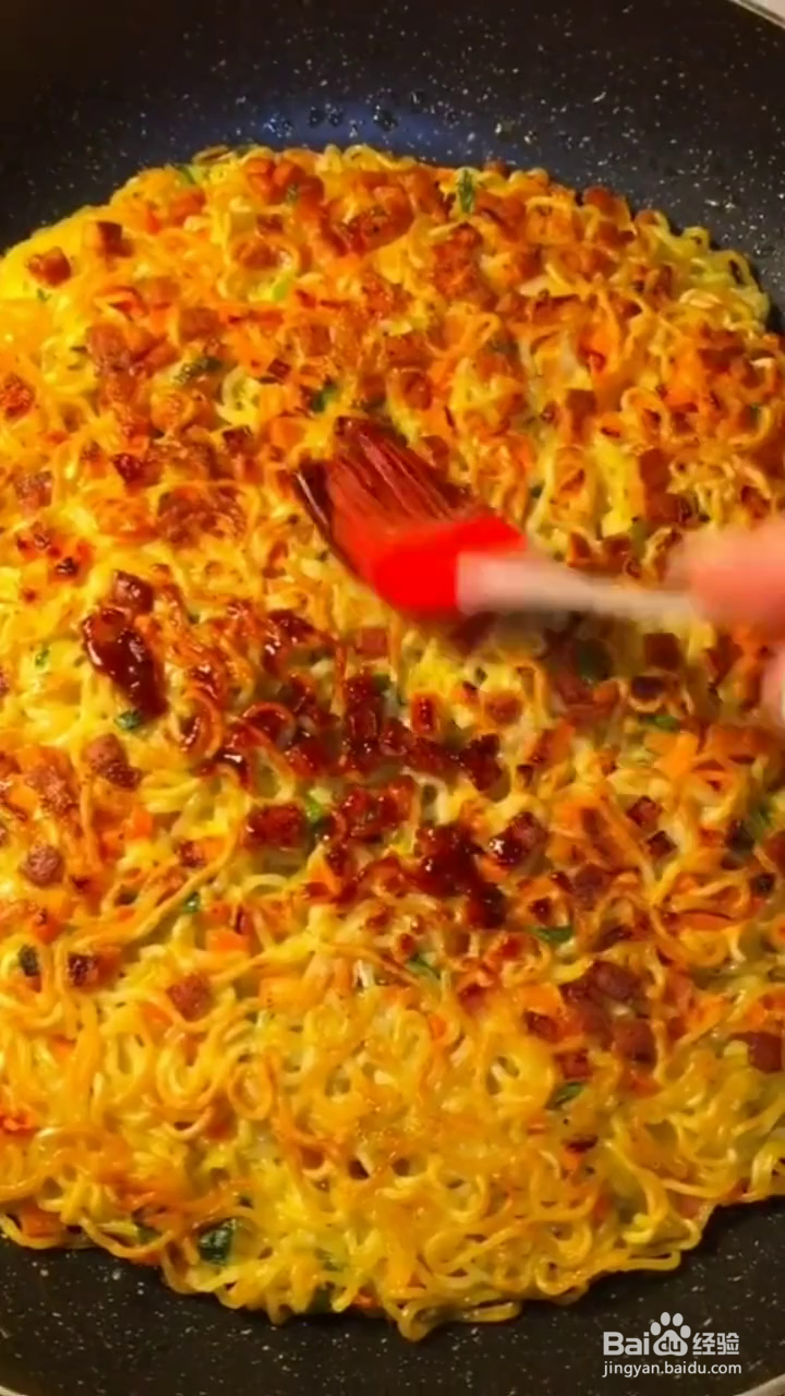 如何制作好吃的酱香方便面饼