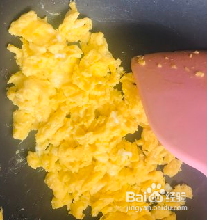 如何制作韭菜鸡蛋饼