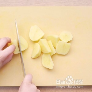 土豆烧排骨怎么做
