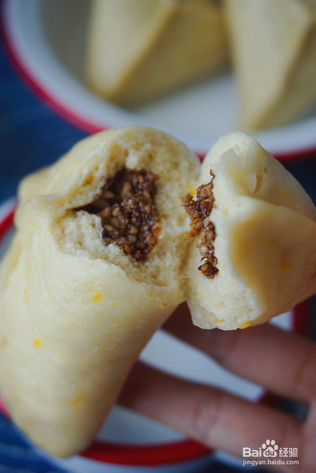 红糖花生芝麻三角包的做法