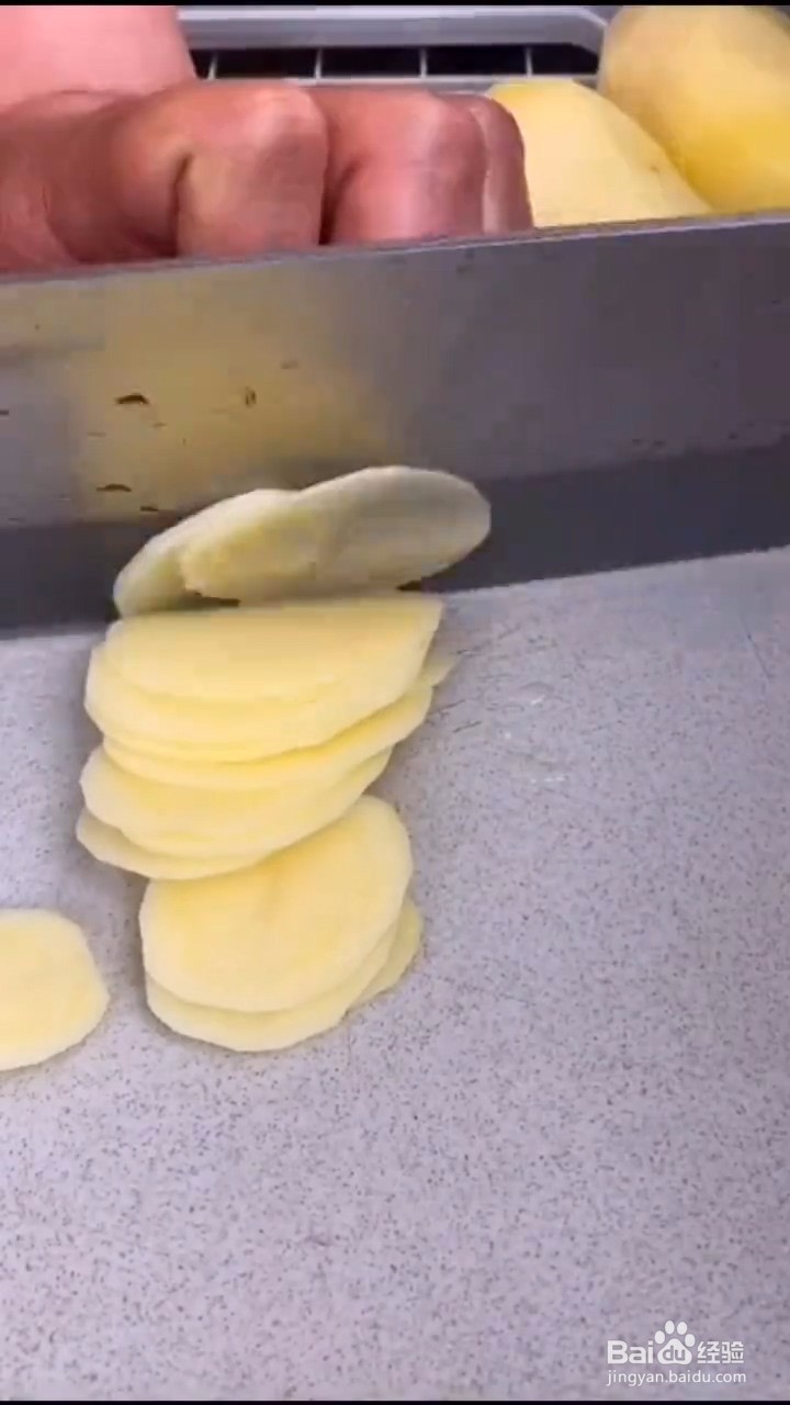 如何制作香辣凉拌土豆片