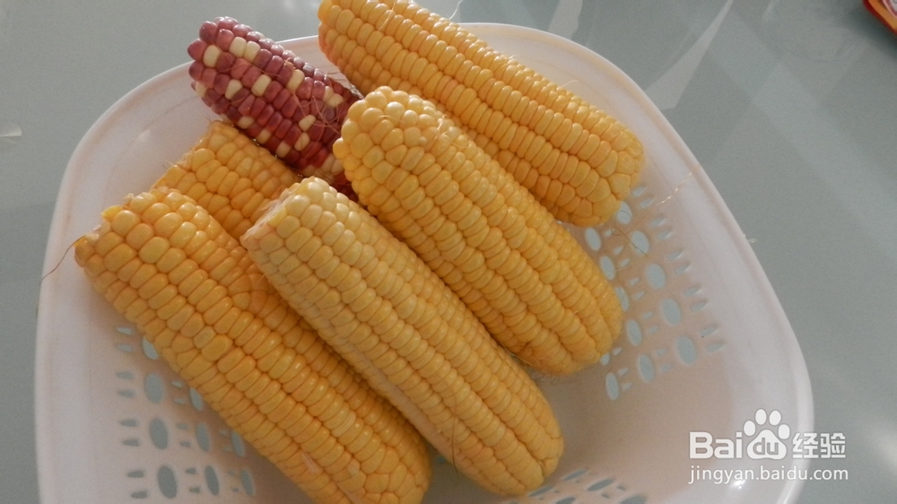 巧剥鲜玉米粒