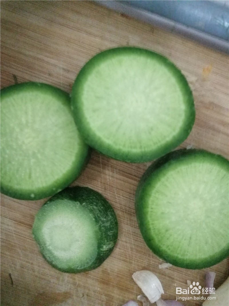 脆骨粒炖豆角萝卜
