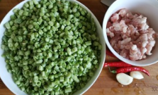肉沫豆角怎么做