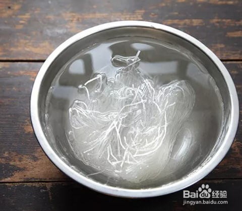 蒜茸鲜虾蒸米粉