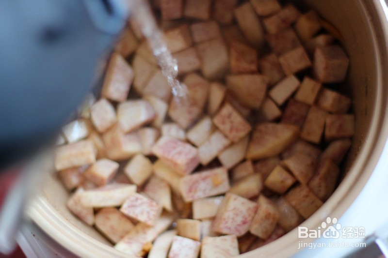 电饭锅也能让人惊喜不断——孜然香芋焖猪肉
