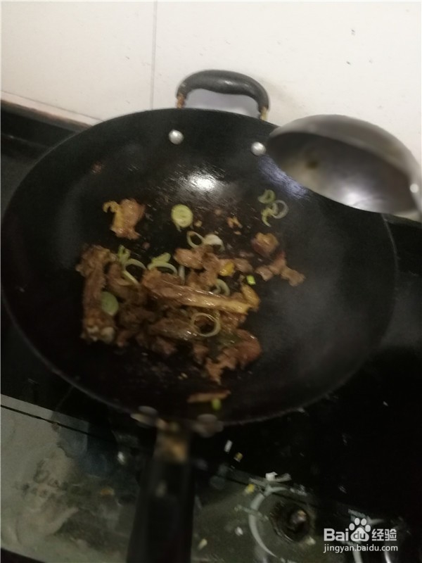 芹菜段炒熟猪肉