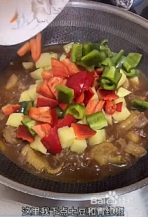 如何制作家庭版黄焖鸡