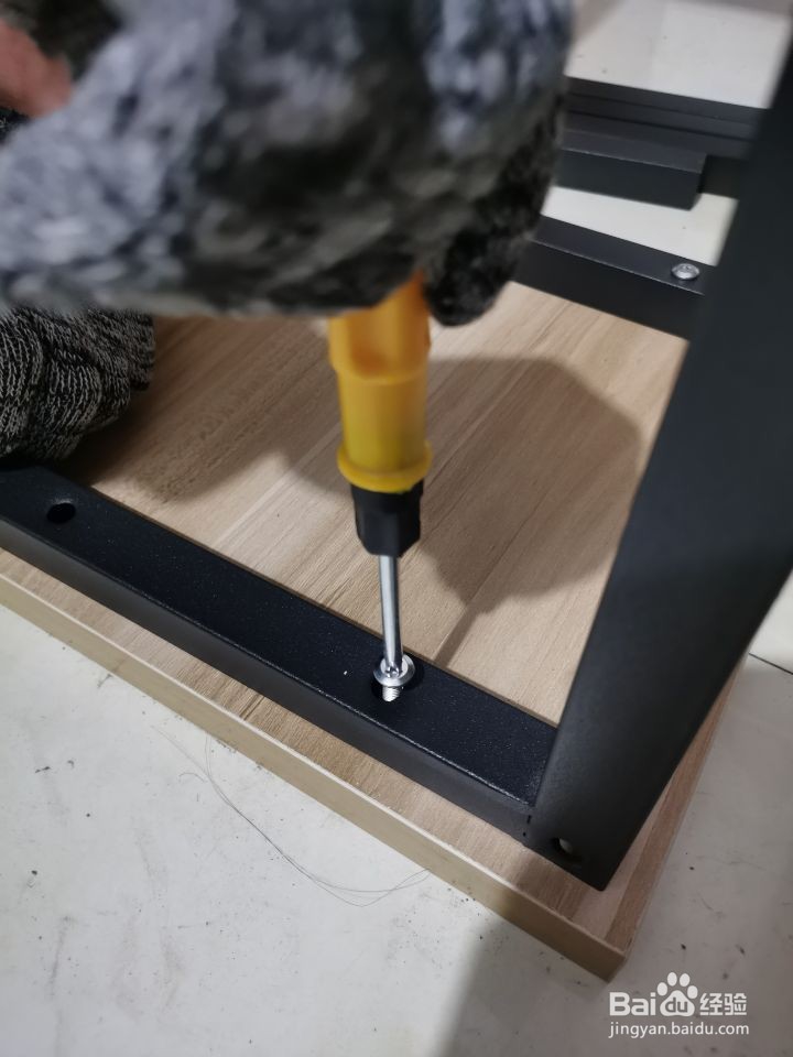 小高台展示凳安装教程