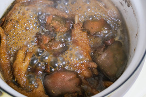 猪蹄炖鸡爪的做法