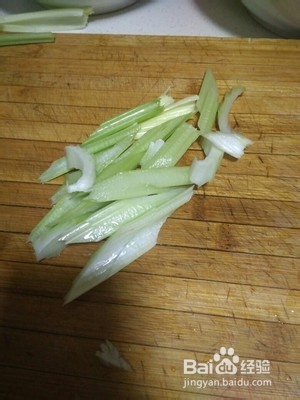 教你做芹菜还可以这样吃