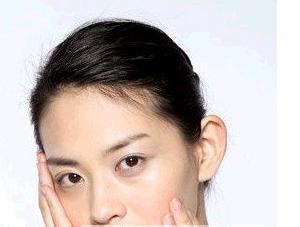 脸部按摩法8个小步骤按走皱纹