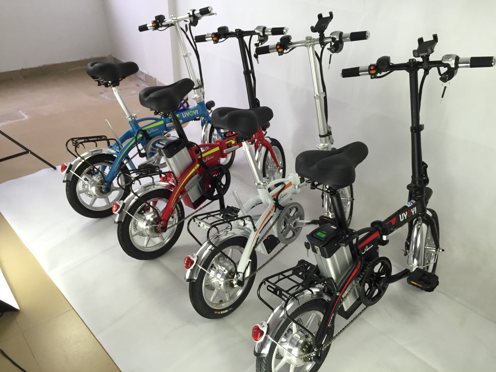 电动车电池可卸下单独充电吗