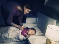 孩子睡觉怕黑怎么办