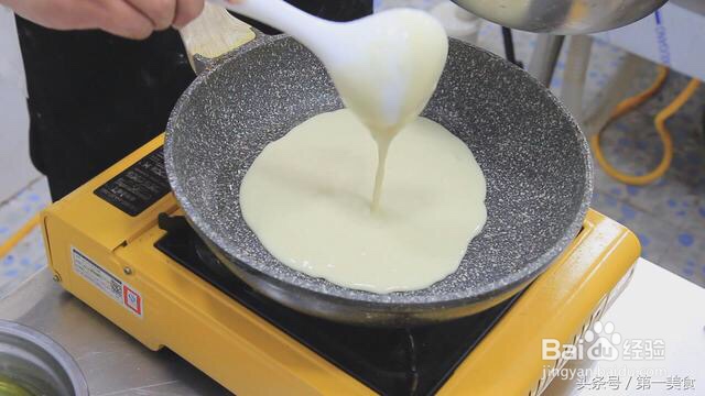 家常做法的面粉鸡蛋早餐鸡蛋饼营养