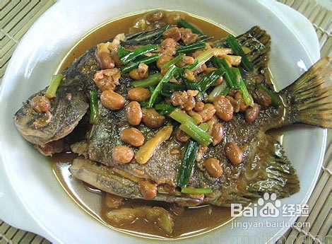 豆瓣酱焖金鼓鱼