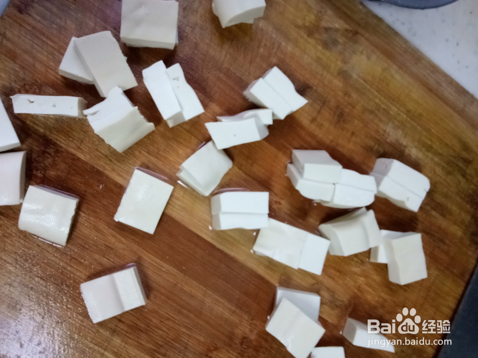 剩肉酱炒皮蛋豆腐