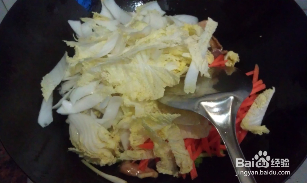肉片炒河粉怎么做