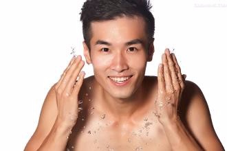 男士夏季如何高效护肤洁面