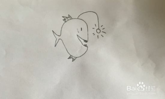 如何画自带灯泡的琵琶鱼